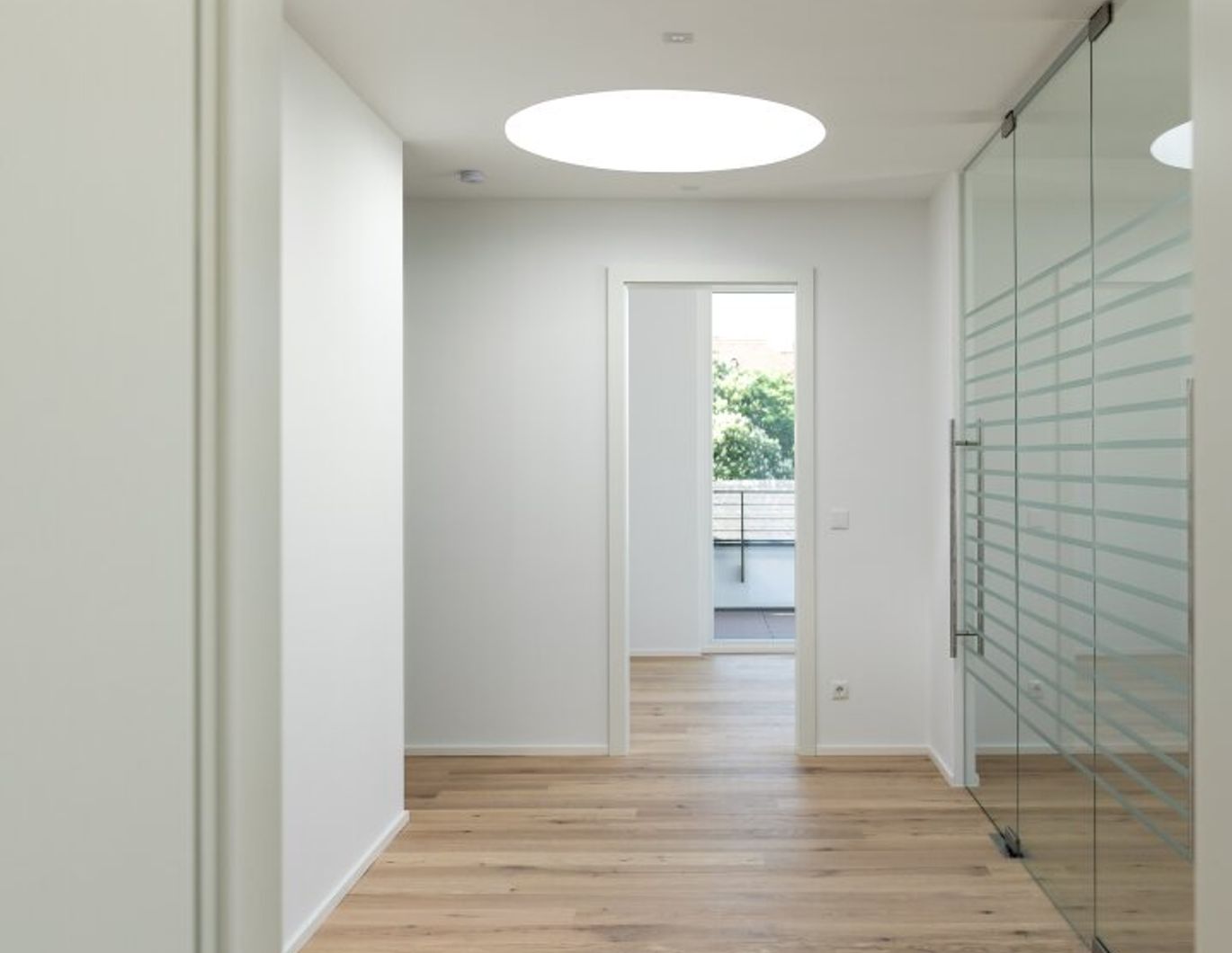 Luxus-Penthouse mit 268 m² Wohnfläche & 174 m² Terrassen - Premium-Investment bis 2031 vermietet