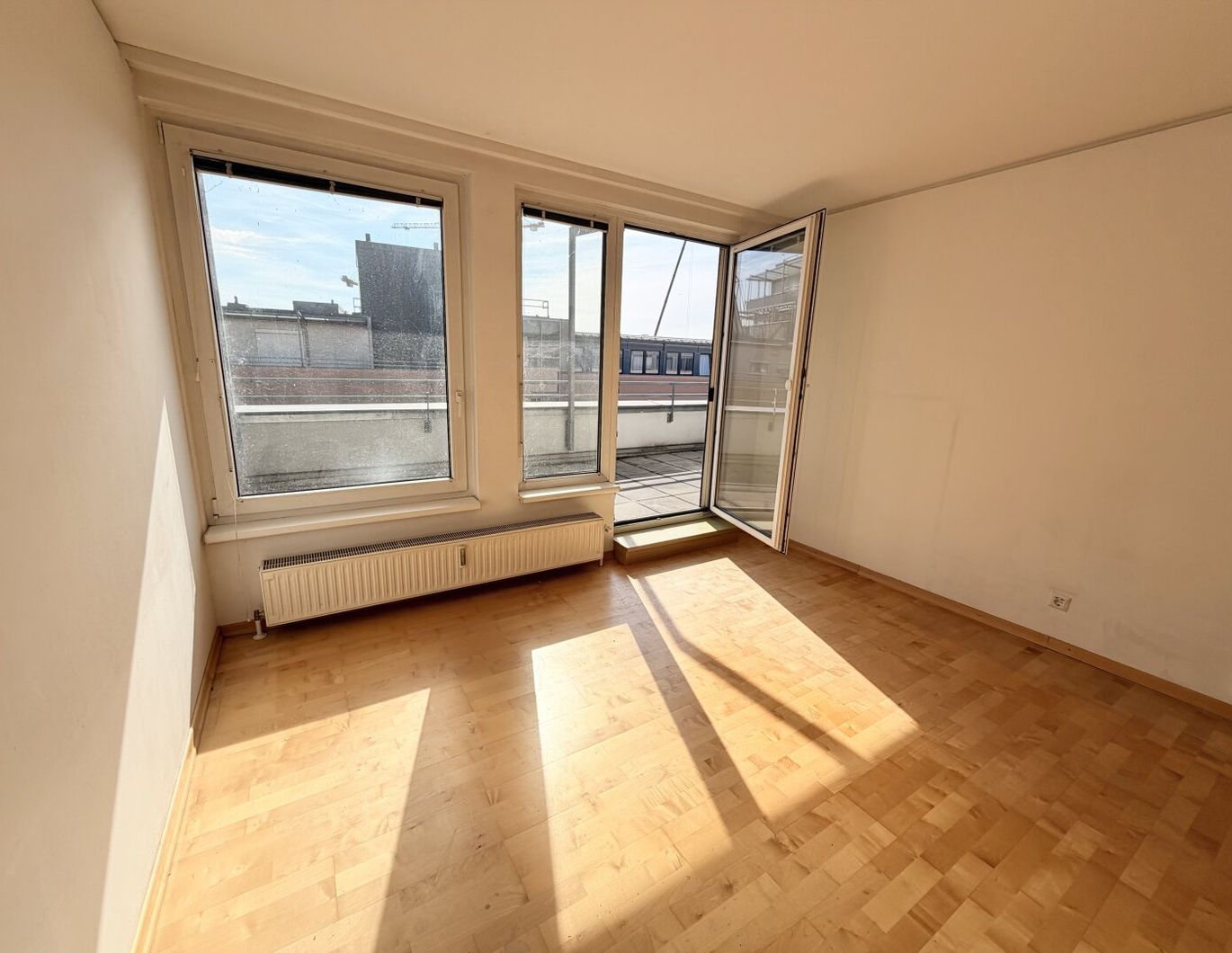 PROVISIONSFREI VOM EIGENTÜMER! 3-ZIMMER WOHNUNG MIT GROSSER LOGGIA NÄHE U4 HEILIGENSTADT!