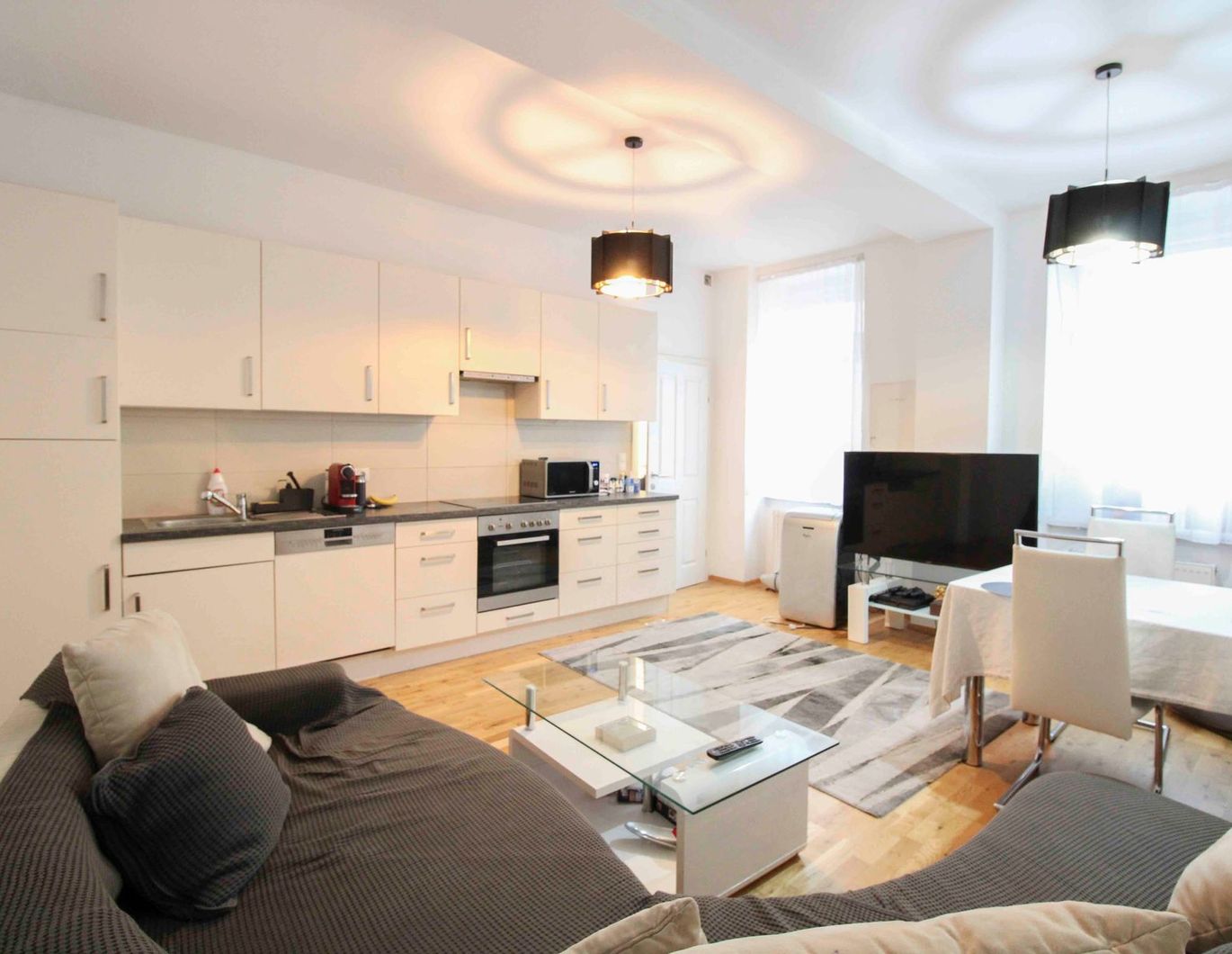 Helle und großzügige 3-Zimmer-Wohnung im 5.Bezirk!