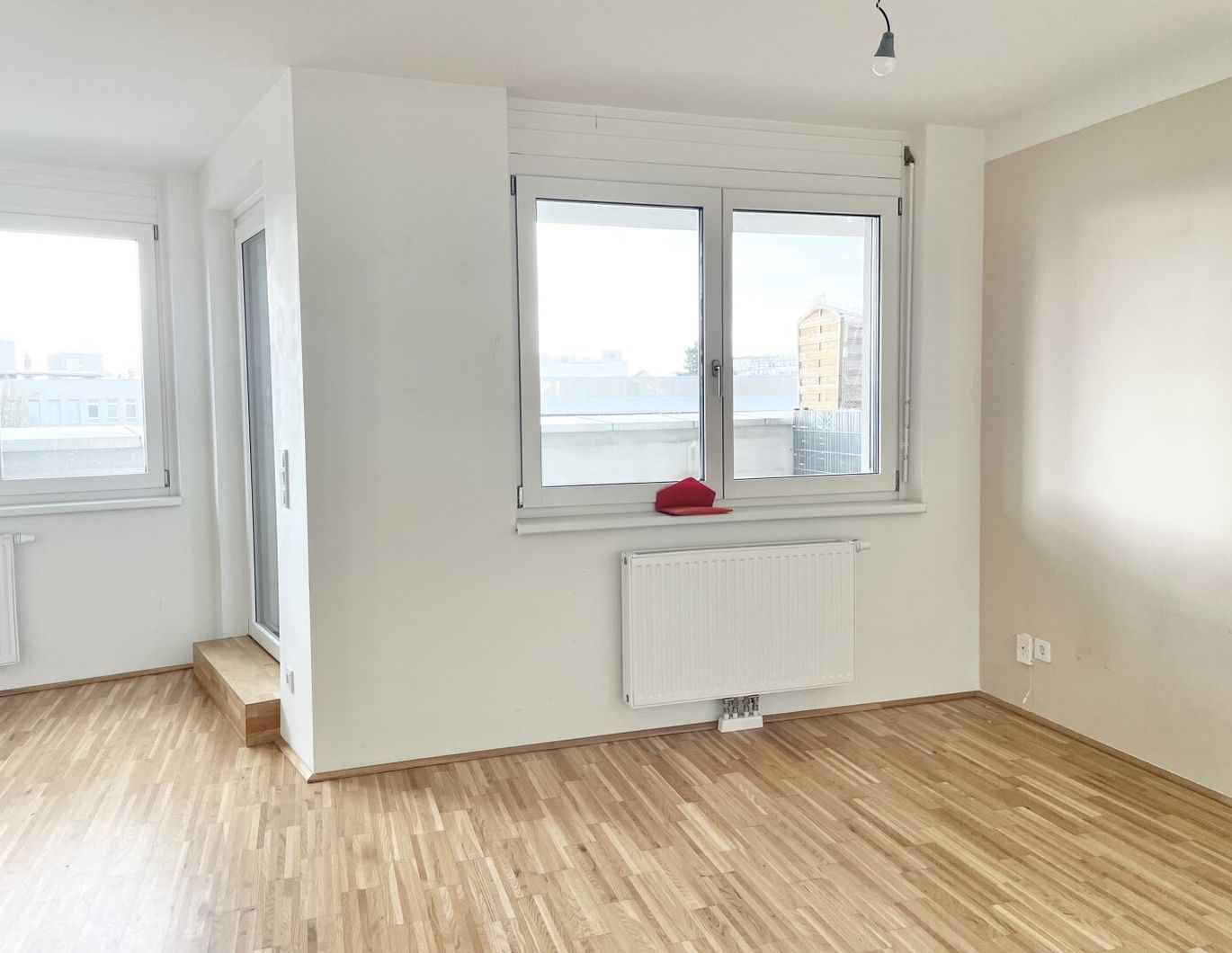 PROVISIONSFREI VOM EIGENTÜMER! 2-ZIMMER-WOHNUNG MIT TERRASSE NÄHE U6!