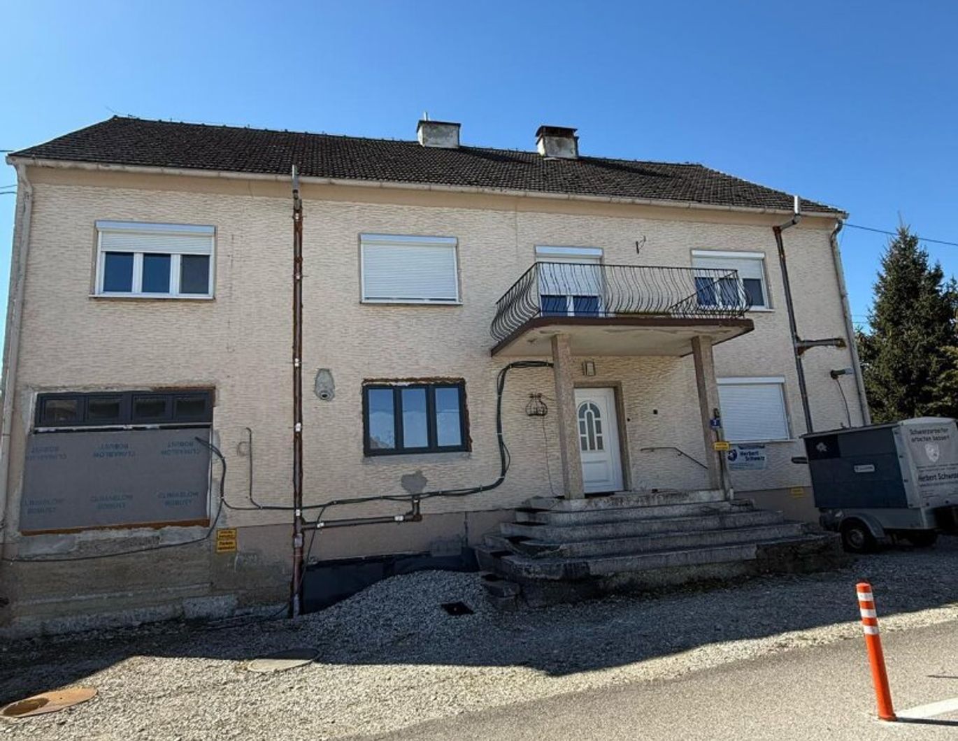 ***OffENES BIETERVERFAHREN*** Vielfältiges Mehrfamilienhaus in Gunskirchen: Renovierungsbedürftig, viel Potenzial!