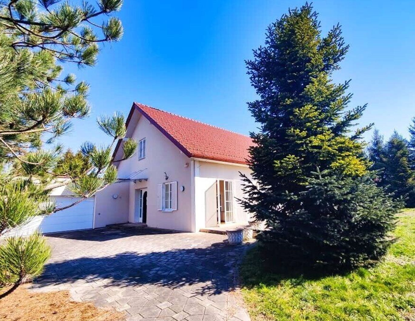 Sofort beziehbares Herrenhaus im gehobenen Landhausstil