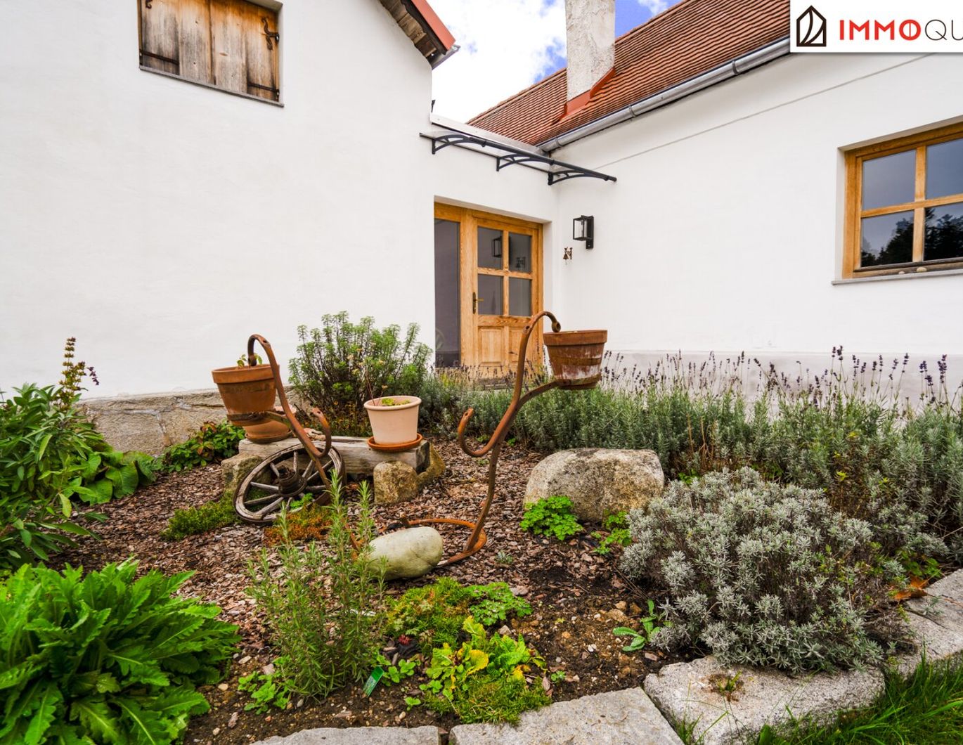 Ein Zuhause mit Zukunft - Charmantes Landhaus mit Eichenholzdetails, Ruhe & Weitblick ins Grüne!