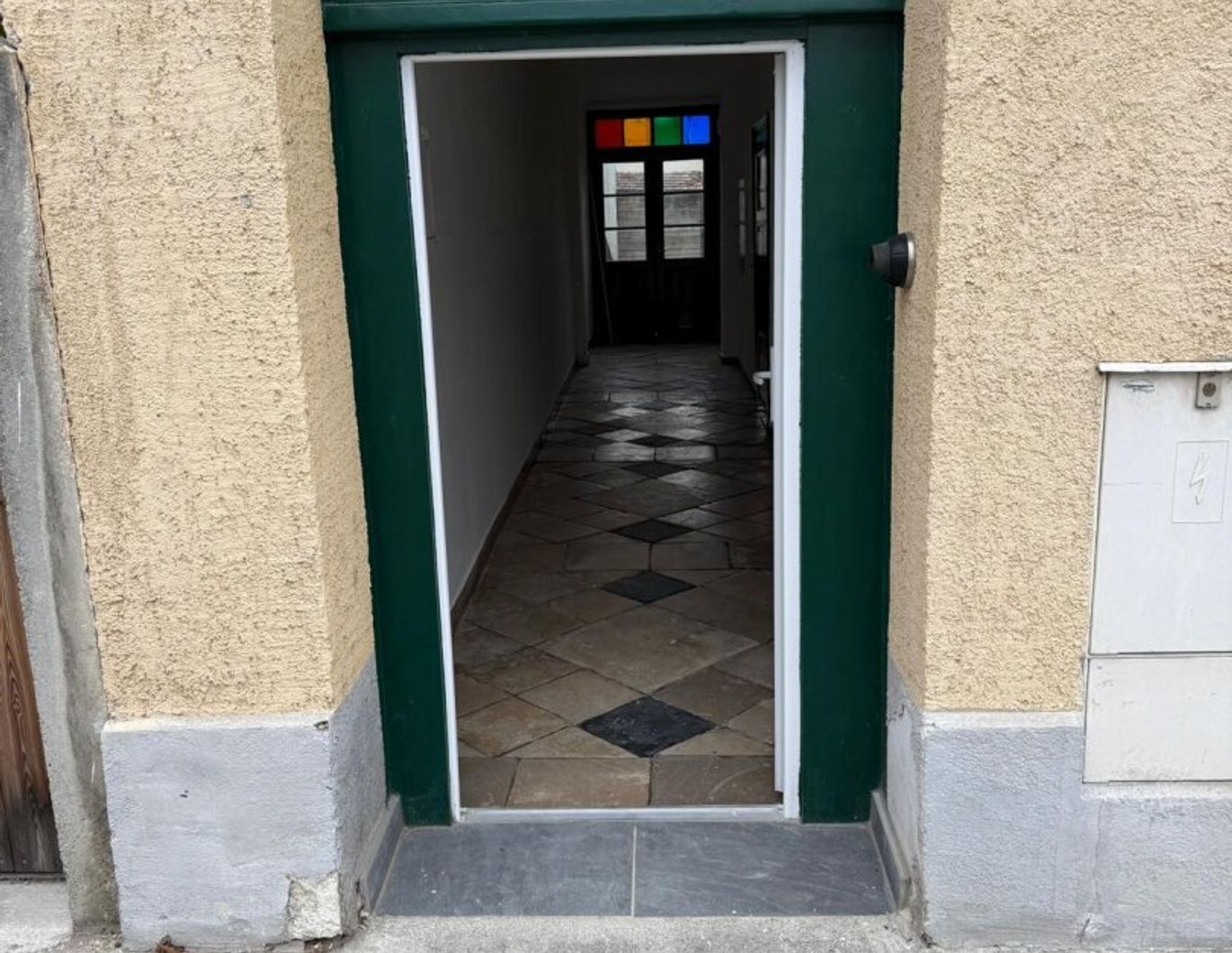 Haus im 23. Bezirk nahe U-Bahn