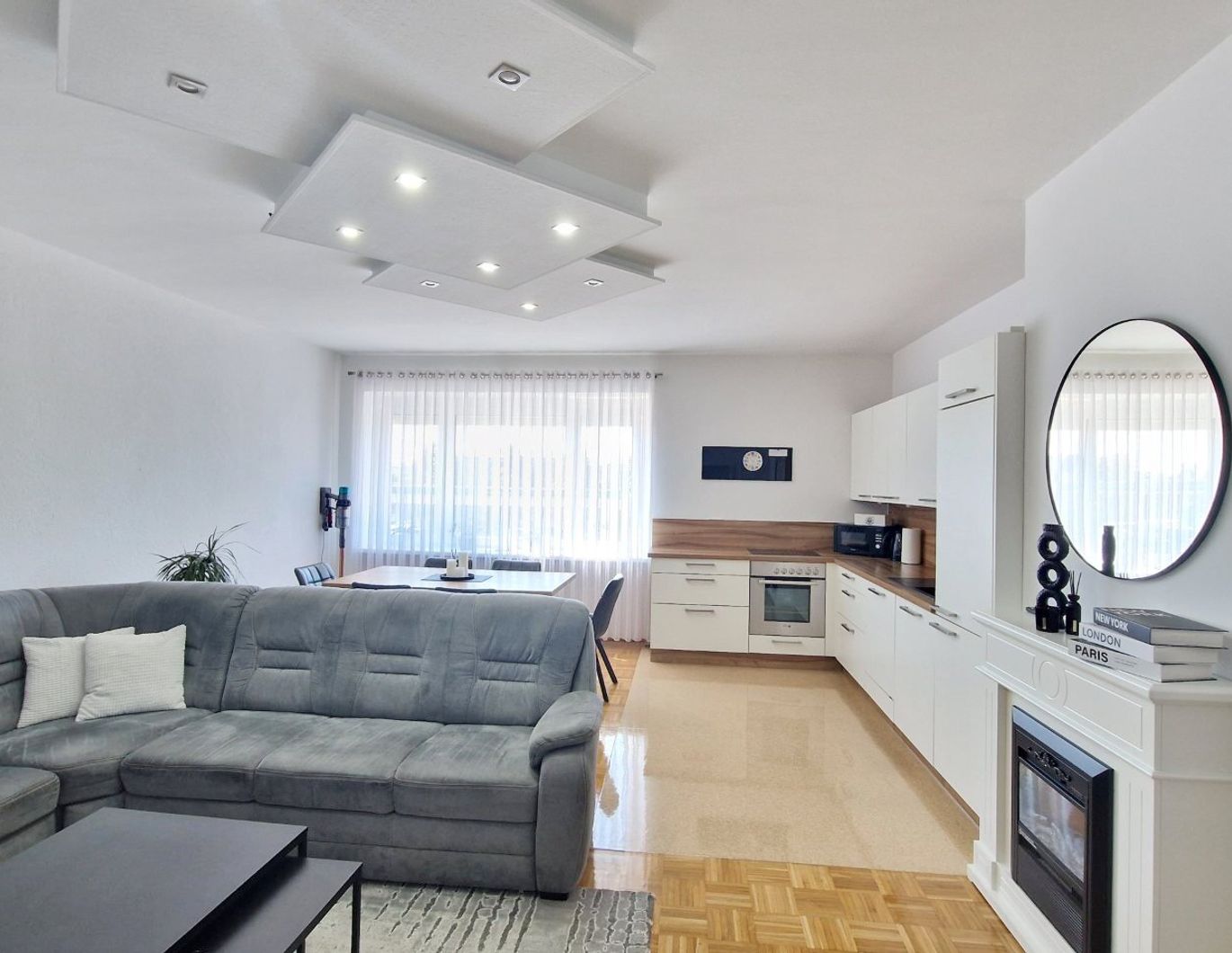 Gemütliche 3 Zimmer Wohnung in Traun zu kaufen: 3 Zimmer, Parkplatz, Küche, Kellerabteil!
