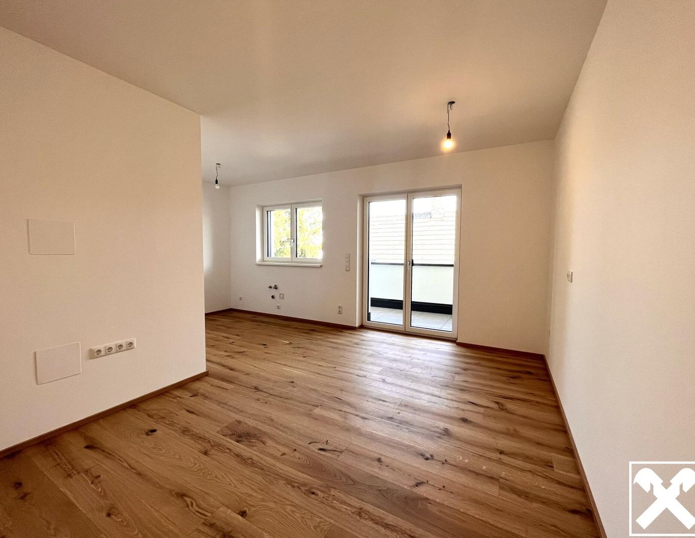 Neubauwohnung mit Parkplatz und Garage