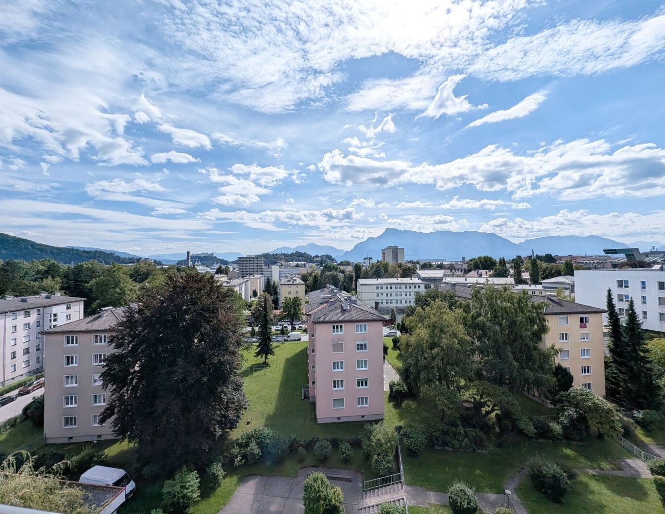 Wohnen mit Weitblick - 3,5-Zimmer-Wohnung mit Festungs- und Bergpanorama