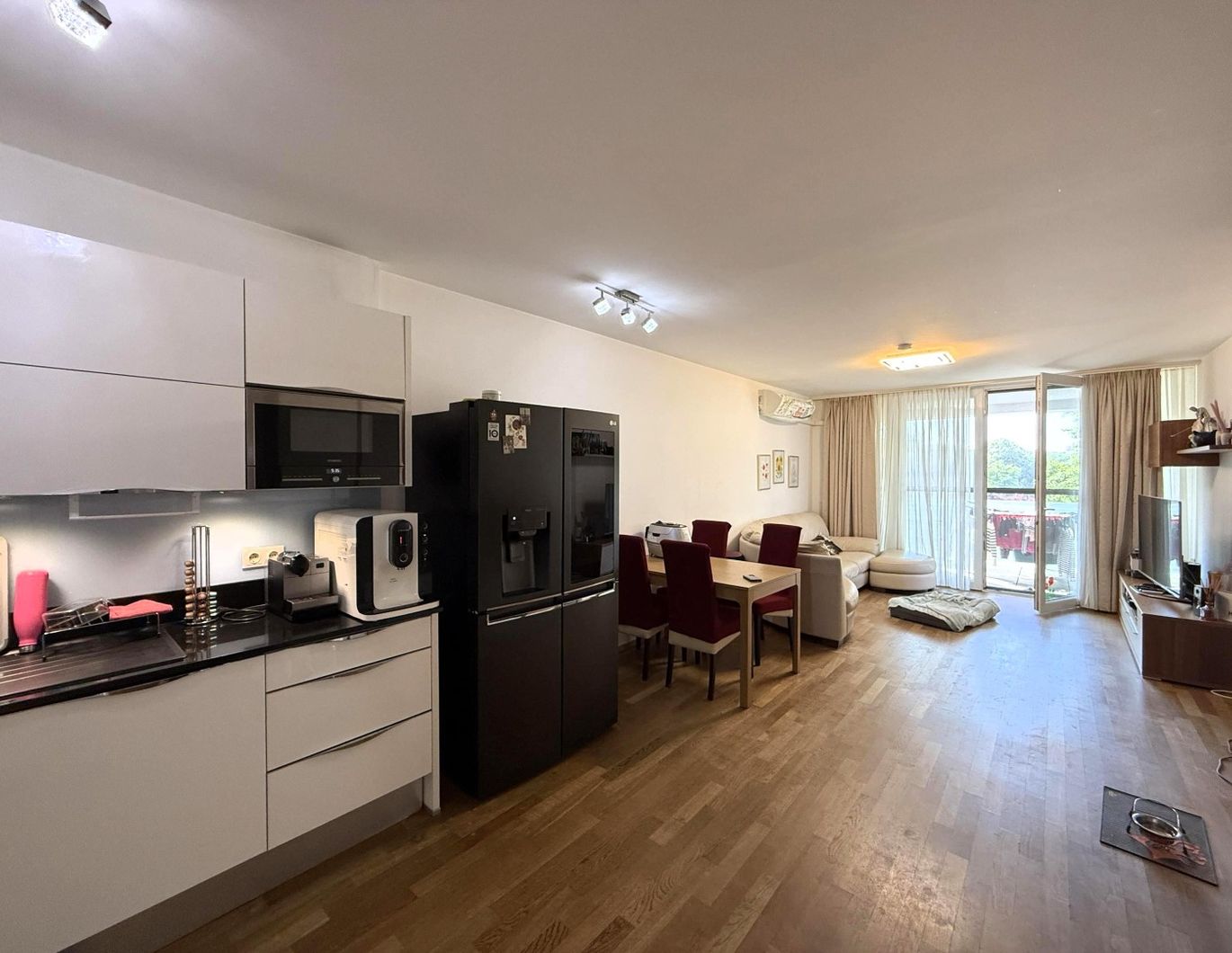 Moderne TerrWhg, Klima+FB-Heizung, inkl. Küche, Einbauten+PP // Modern terrace apt., AC+fl.-heating, incl. kitchen, fittings+Parking //