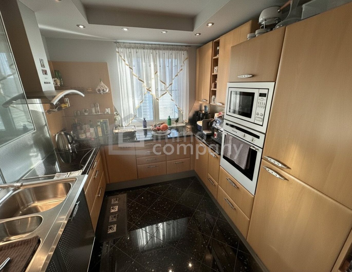 Traumhafte Dachgeschosswohnung in 1220 Wien/Essling: 4 Zimmer, 2 Balkone, Garage!