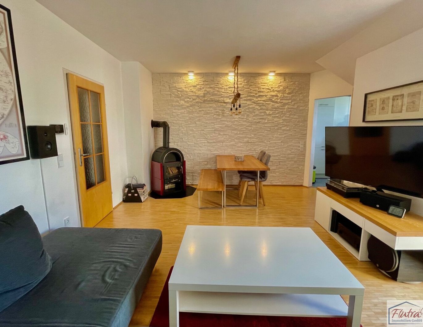 Moderne 3-Zimmer Dachgeschosswohnung mit Terrasse in Thalheim bei Wels!