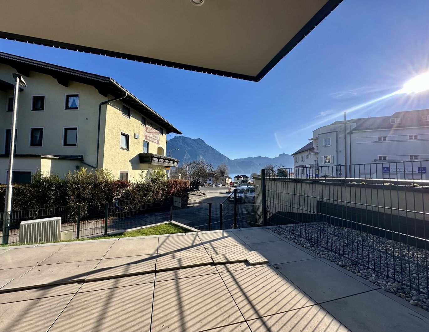 EINE ADRESSE. KEIN VERSPRECHEN.