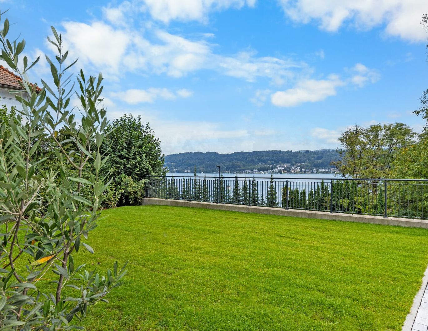 Luxus-Gartenwohnung mit Badeplatz am Wörthersee