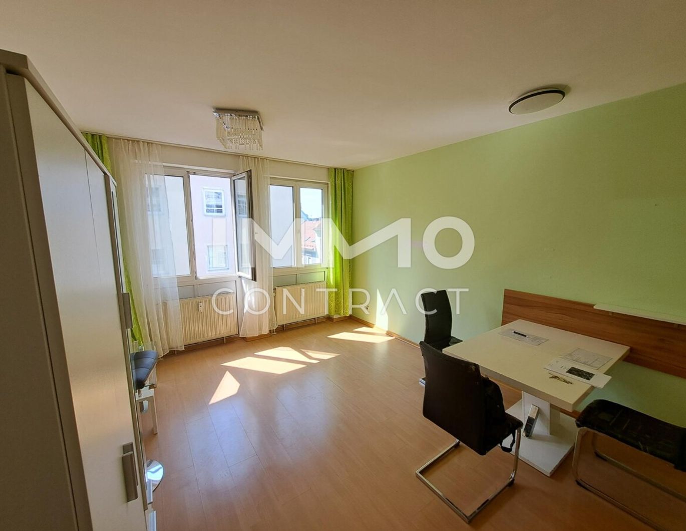 ++ ZENTRAL GELEGENE WOHNUNG IN URFAHR - PERFEKT FÜR SINGLES ODER PAARE - MIT EINER WOHNFLÄCHE VON CA. 37,37 m² ++