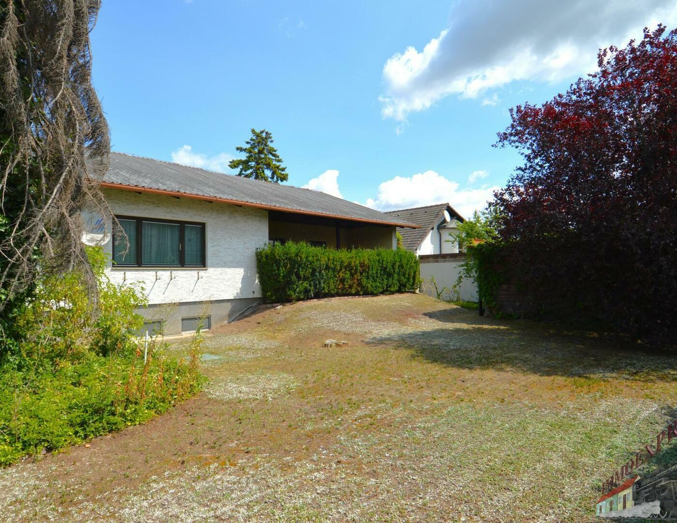 Bungalow mit Garage - Keller und Dachboden in der Maria Theresiensiedlung
