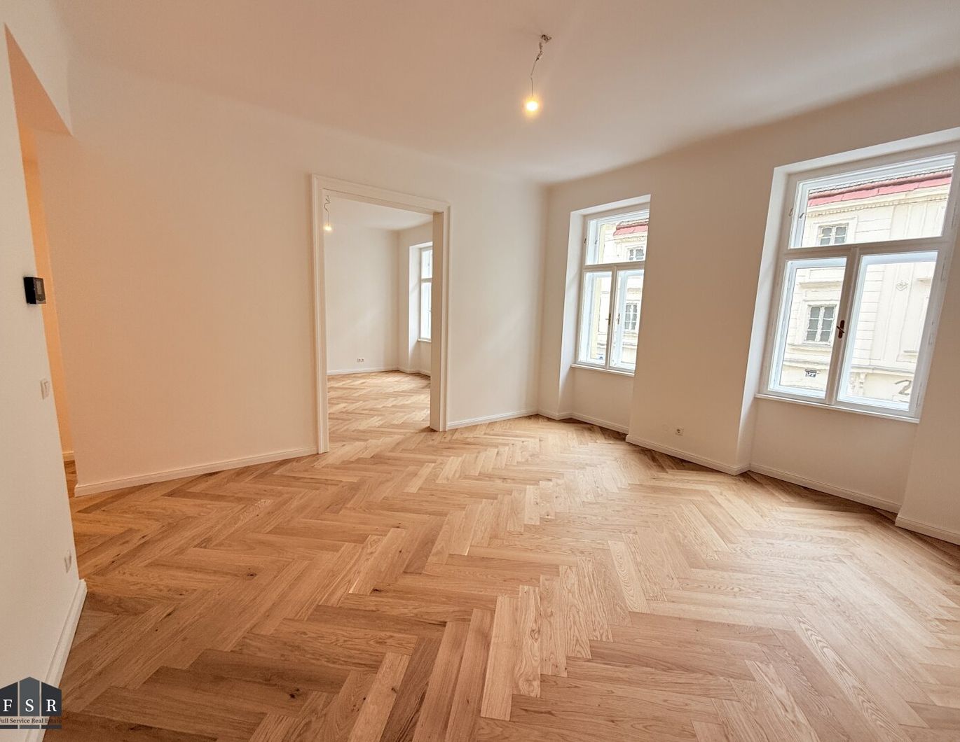 STILALTBAU IM 7. BEZIRK - Erstbezug nach Sanierung des wunderschönen Altbaus (ca.63m²)