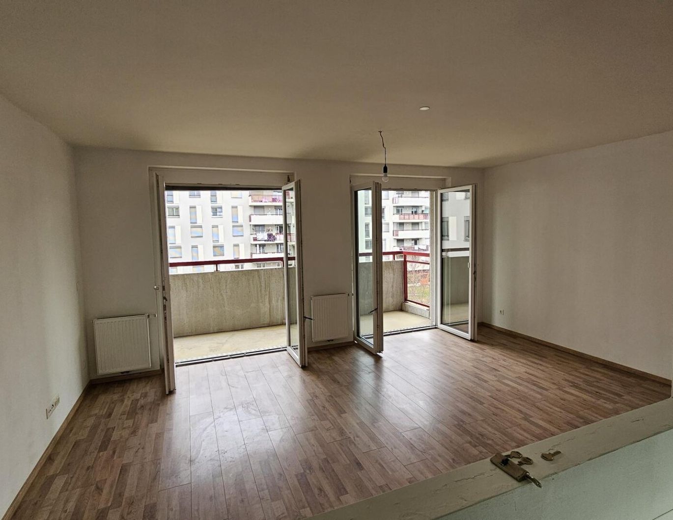 Unbefristeter Mietvertrag! 2 Zimmerwohnung mit Balkon in Westausrichtung