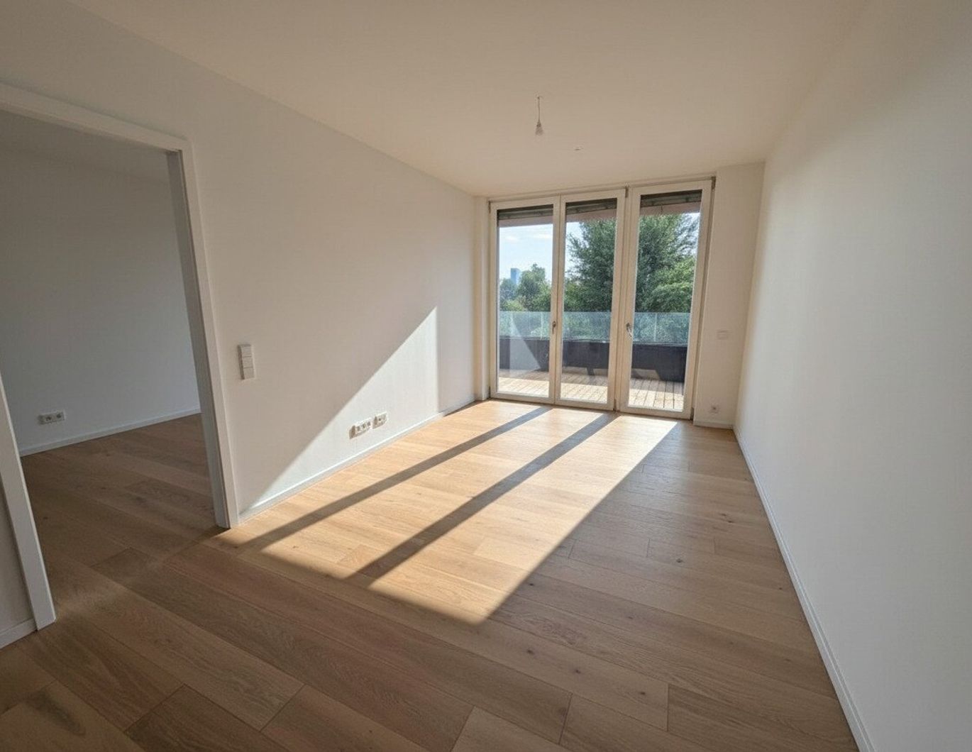 Luxusturm Grünblick: Ruhelage | XL 18m² Süd-West-Terrasse | Netto 445k | Traumausblick