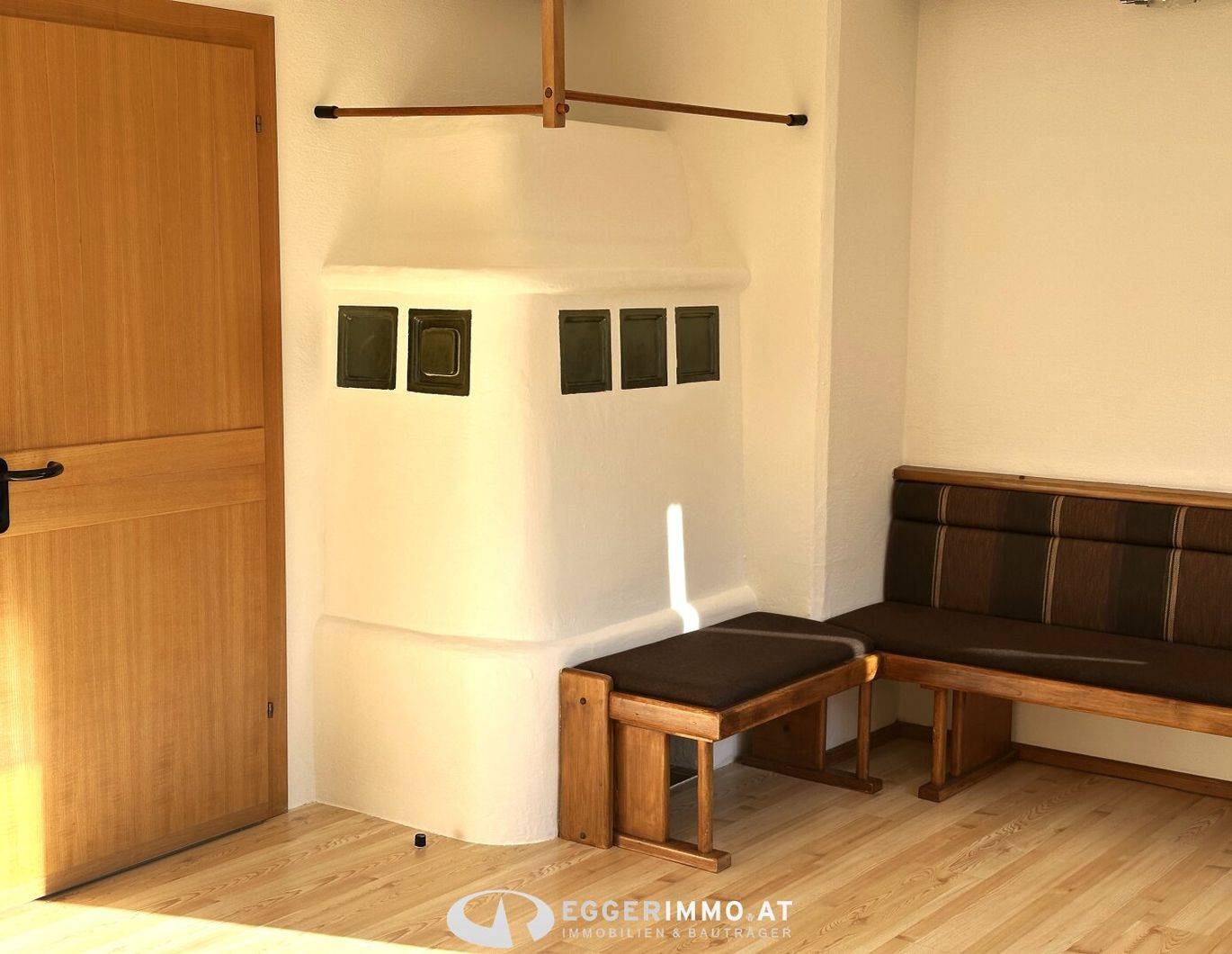 5671 Bruck an der Glocknerstrasse: 3 Zimmerwohnung 64m² + 13m² Dachbodenzimmer, sonniger Balkon, eigene Garage, Kellerabteil, 1 Obergeschoß, gepflegte Hausanlage!