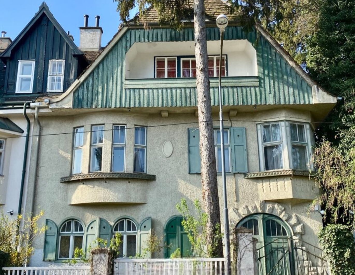 PÖTZLEINSDORF /// ORIGINALE STILZINSVILLA, FLEXIBEL TEILBAR, TRAUMHAFTER GARTEN