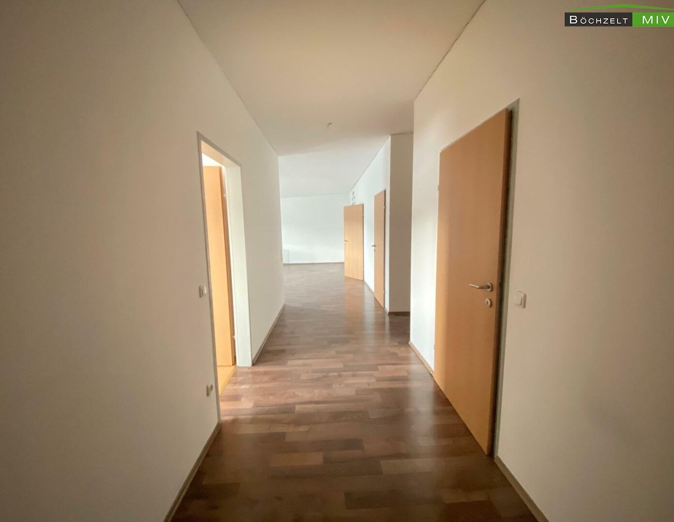 ++ ca. 101,96 m² Mietwohnung in SPIELBERG ++ mit möblierter Küche & Balkon