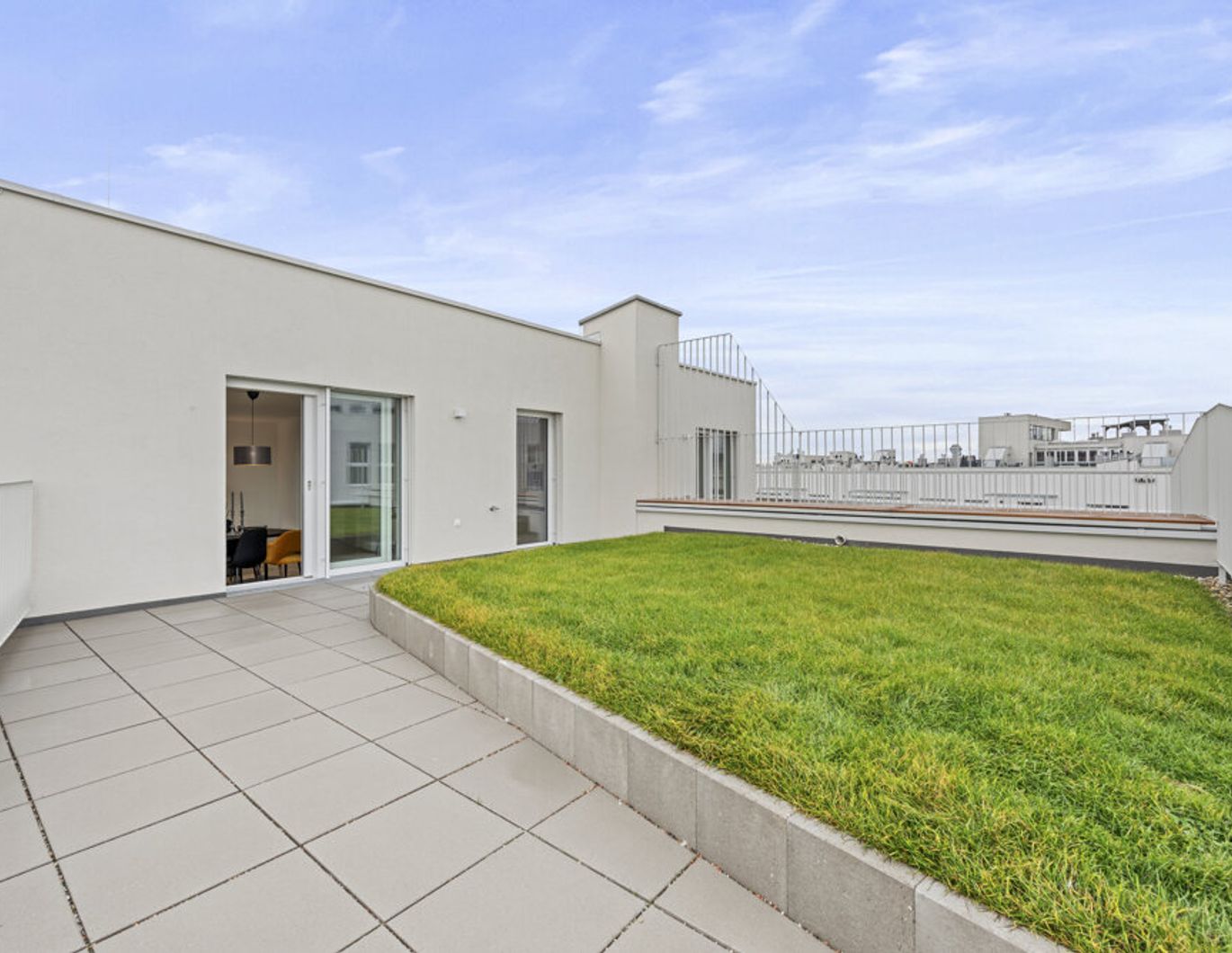 Großzügig wohnen mit Stil 3-Zimmer-Wohnung mit Dachgarten & Top-Aufteilung einziehen, aufatmen, genießen - Top 02-056