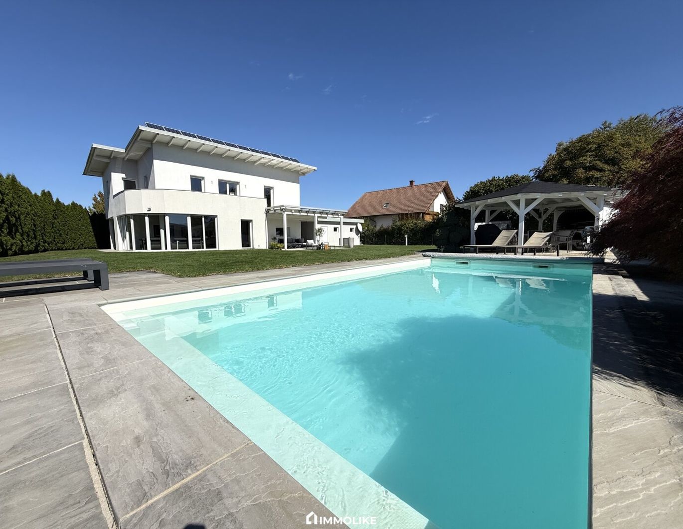 Traumhaus in Laakirchen - Großzügiges Wohnen, Sonnengarten & Poolparadies