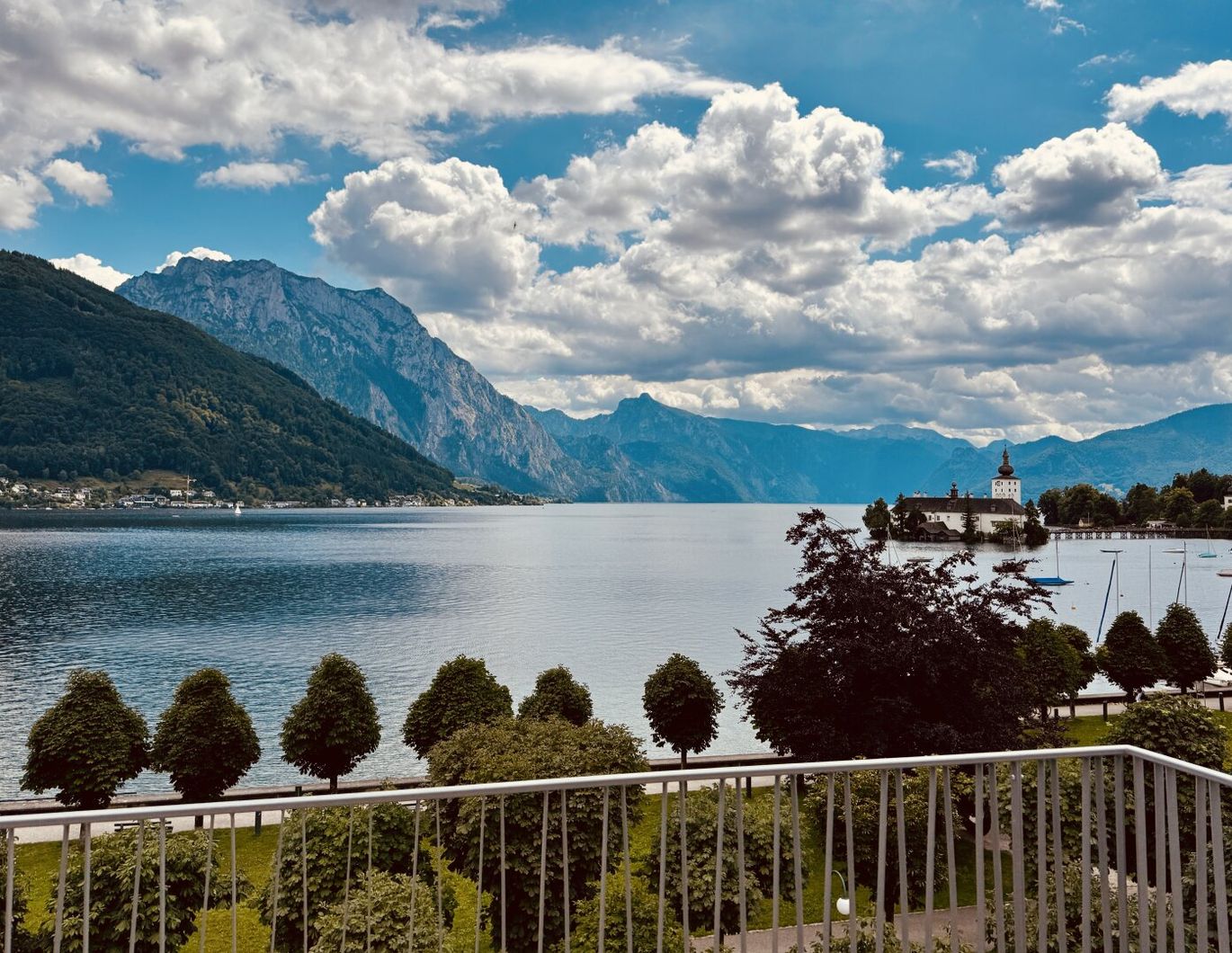 Exklusives 3-Zimmer-Penthouse mit atemberaubendem Seeblick in Gmunden