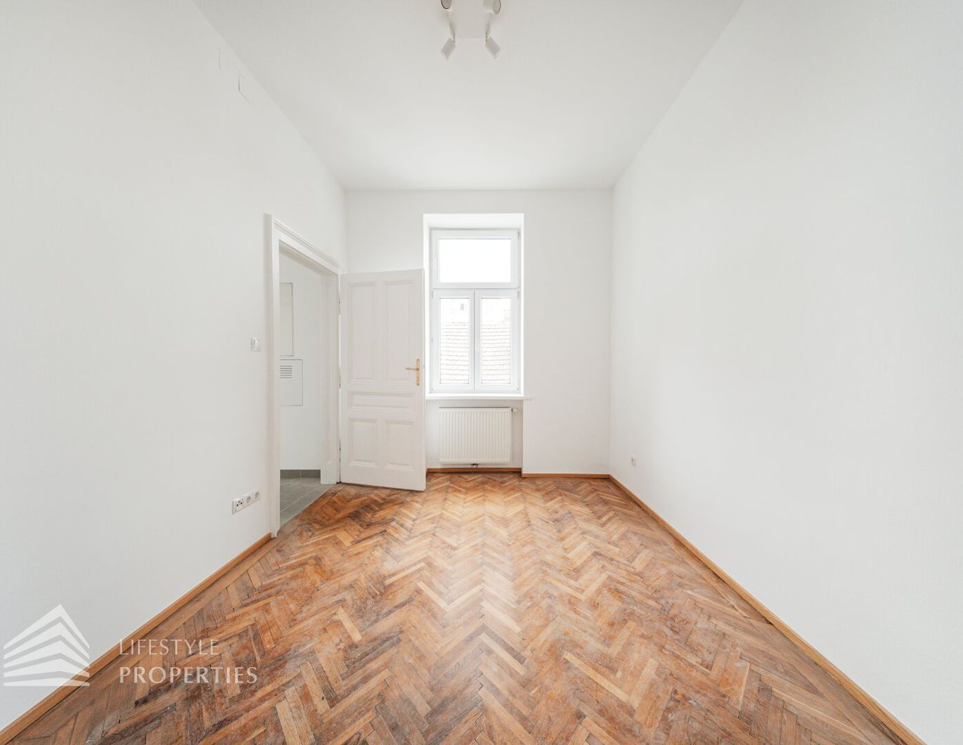 Helle 2-Zimmer-Stilaltbauwohnung, Nähe Augarten!