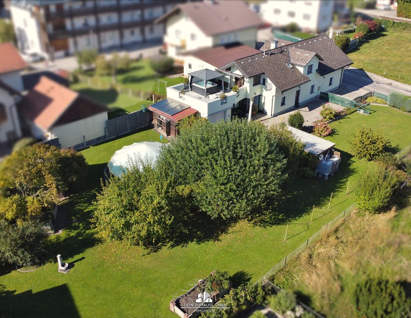 DEIN ZUHAUSE - Ein-/Zweifamilienhaus mit großem Garten und Pool in Attnang-Puchheim