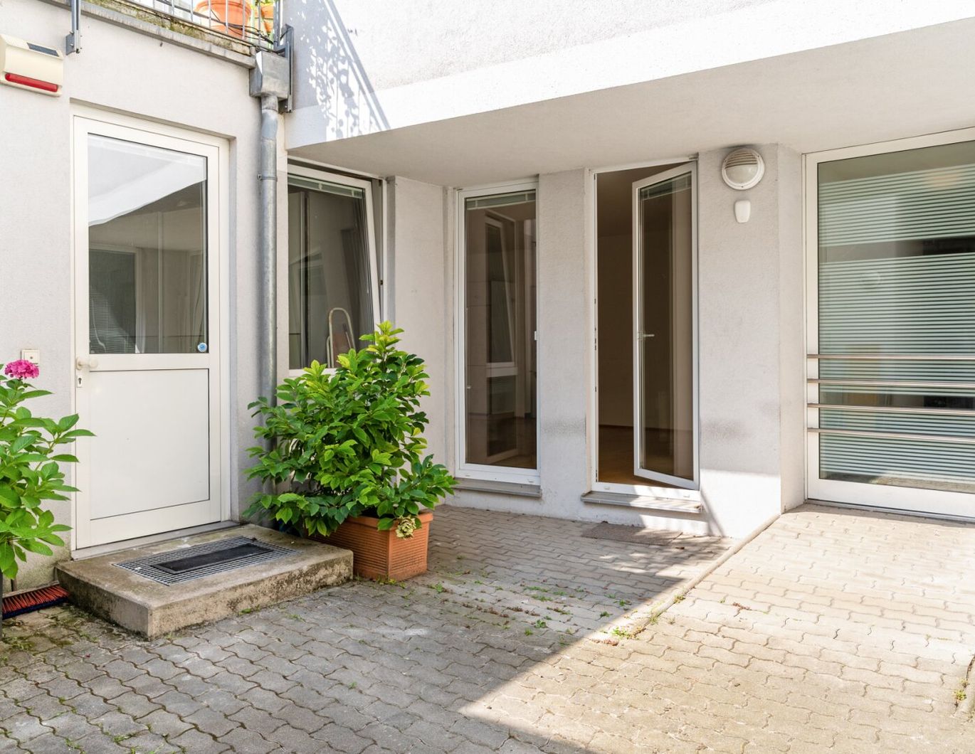 Wünsch dir was - Vielseitige City-Oase Büro/Wohnung