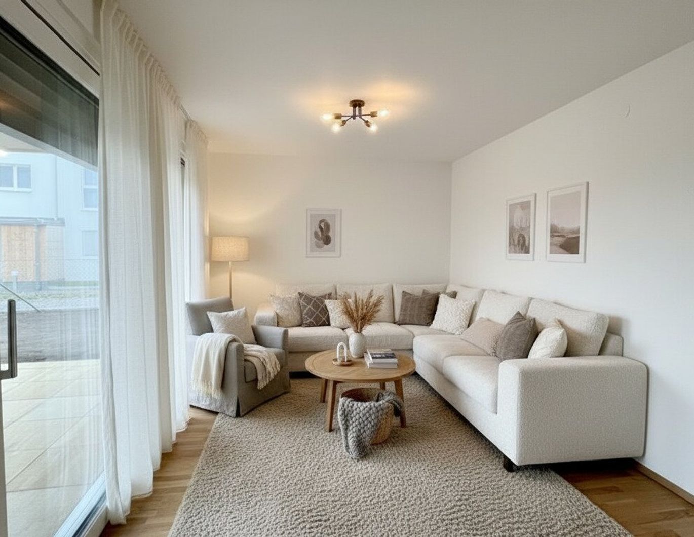 BELLA VITA - Erwerben Sie den zweiten KFZ-Stellplatz mit einem Preisnachlass von 50 %.