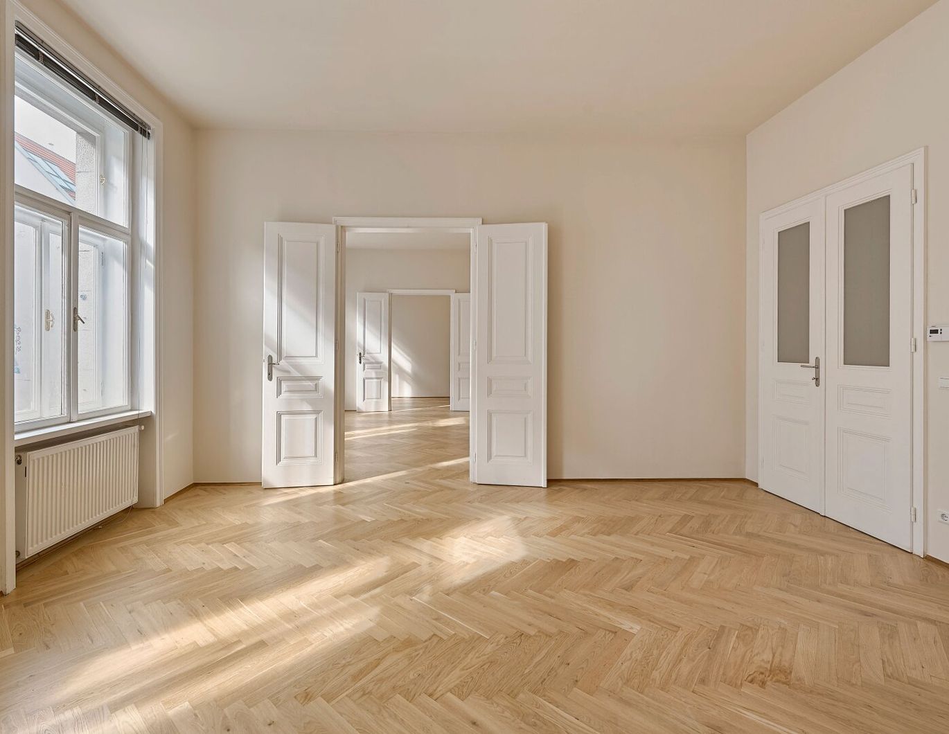 Wiener Altbauflair in saniertem Stilaltbau im 8. Bezirk