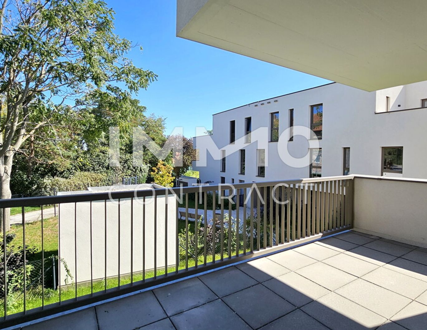 Stilvolle Familienwohnung mit 3 Schafzimmern und Balkon in traumhafte Anlage - provisionsfrei!