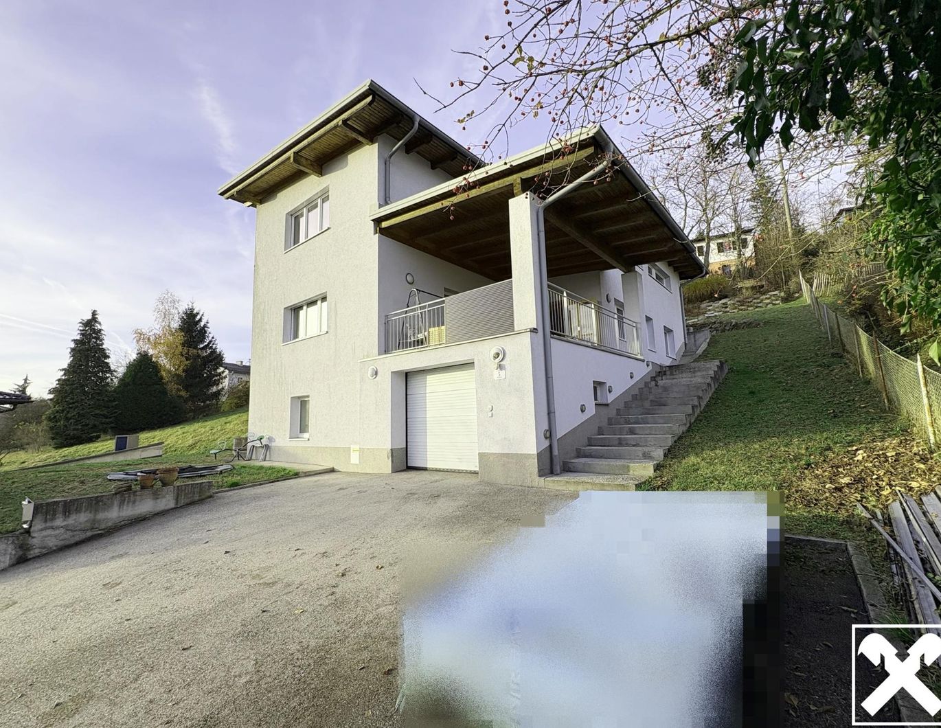Modernes Wohnjuwel mit Weitblick - Saniertes Einfamilienhaus am Weinberg