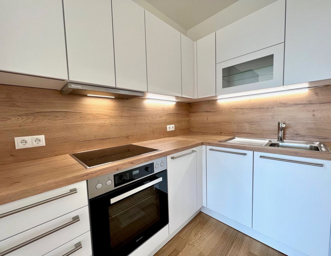 ++ NEUBAUWOHNUNG in TULLN ++ ZWEI Zimmer mit BALKON