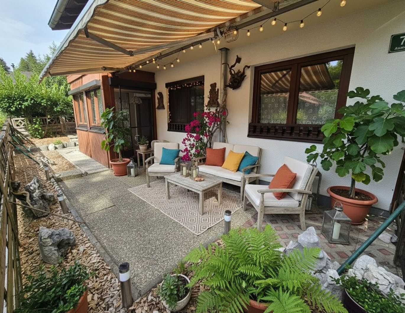 Gepflegte Erdgeschoßwohnung mit Wintergarten und Terrasse