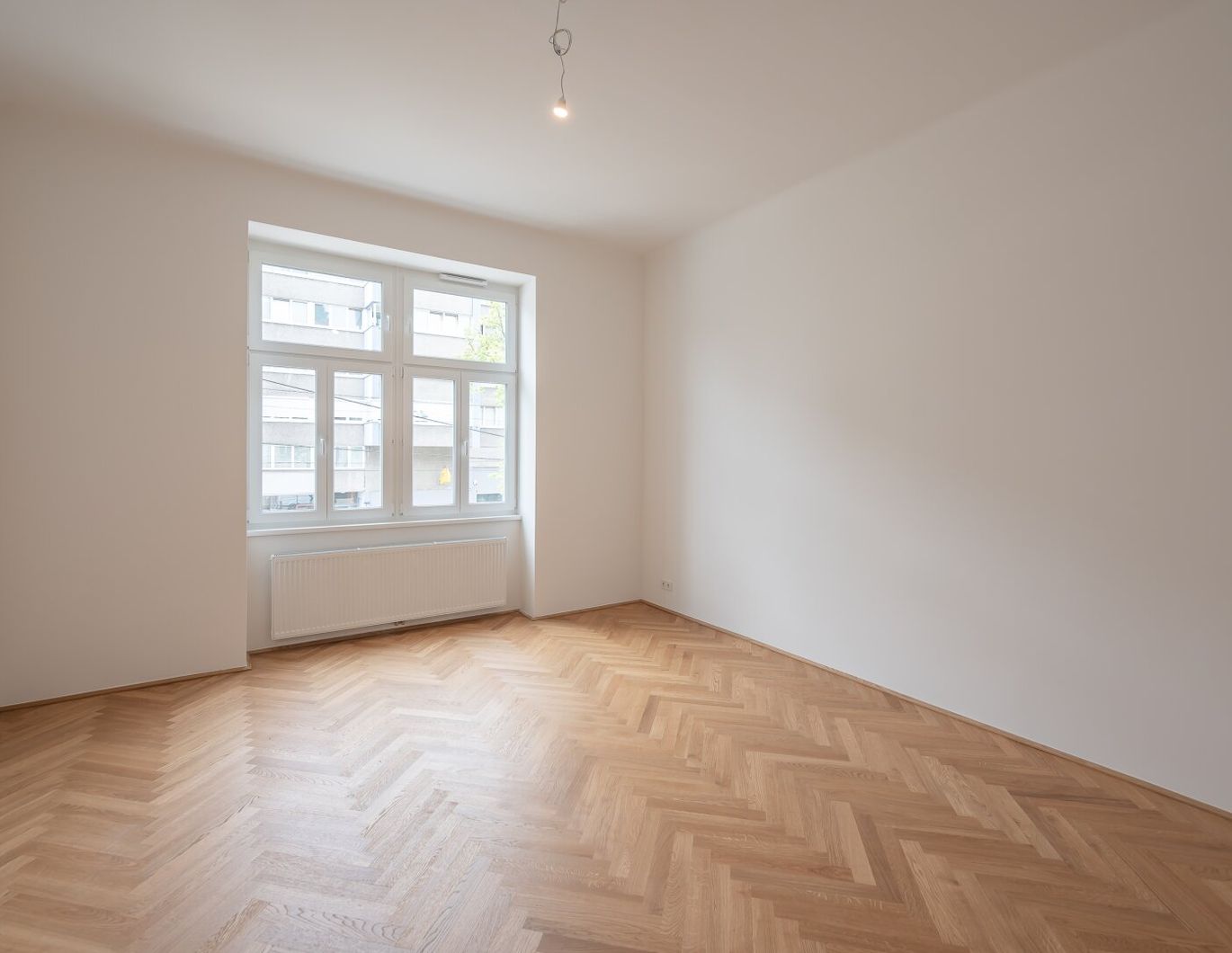+Perfekt für ANLEGER+ 1-Zimmer Altbau-ERSTBEZUG, tolle Aufteilung!