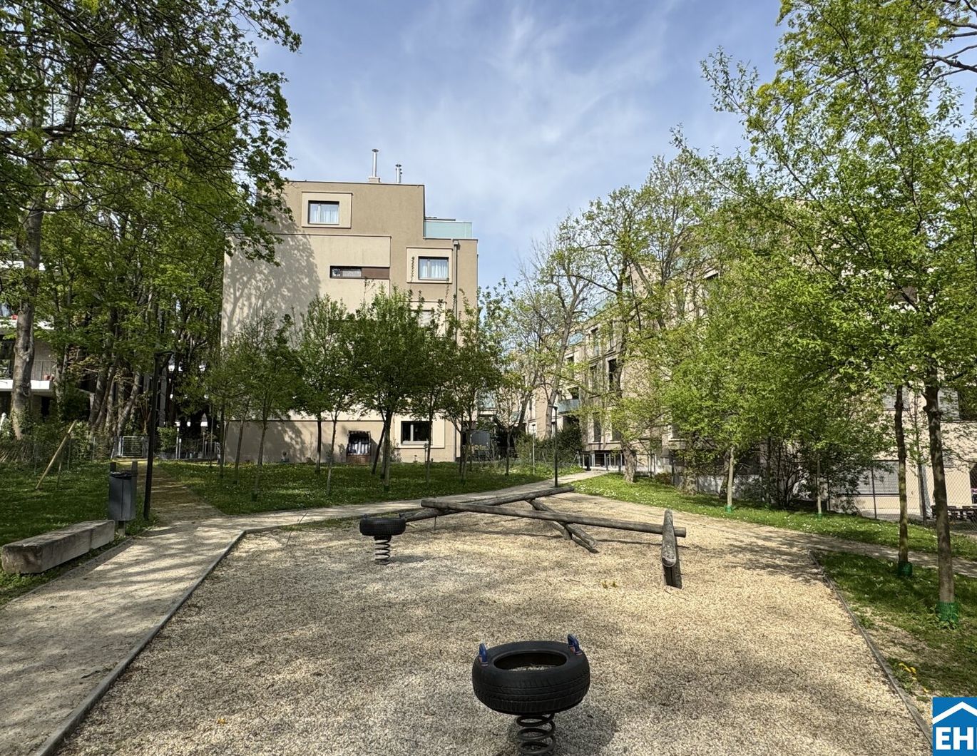 Apartment with loggia in a prime peaceful location in the 18th district!