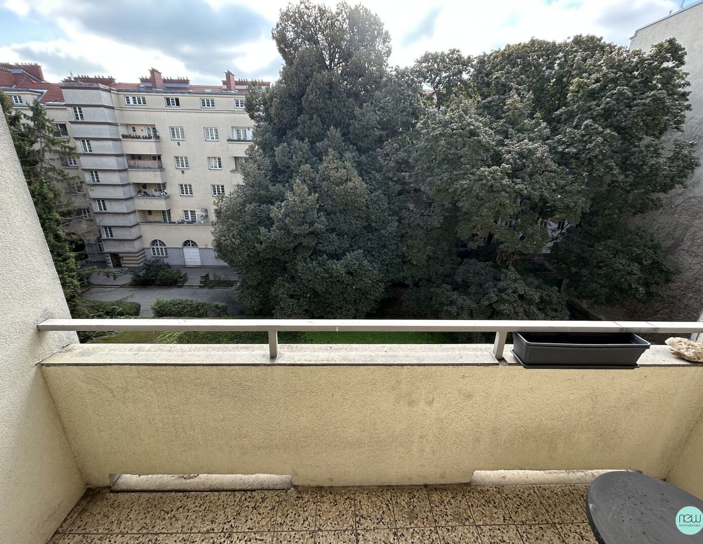 Helle 2-Zimmer-Wohnung + hofseitiger Loggia / zwischen Prater & Nordbahnviertel