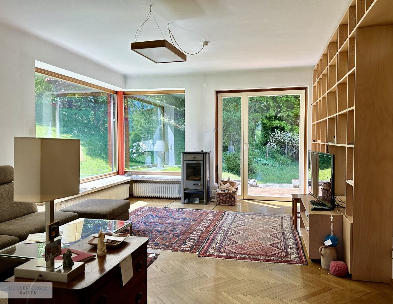 NUR EIN SPAZIERGANG ZUM SEE .... SCHÖNES, SEHR GROSSZÜGIGES FAMILIENHAUS, WIDMUNG KURGEBIET