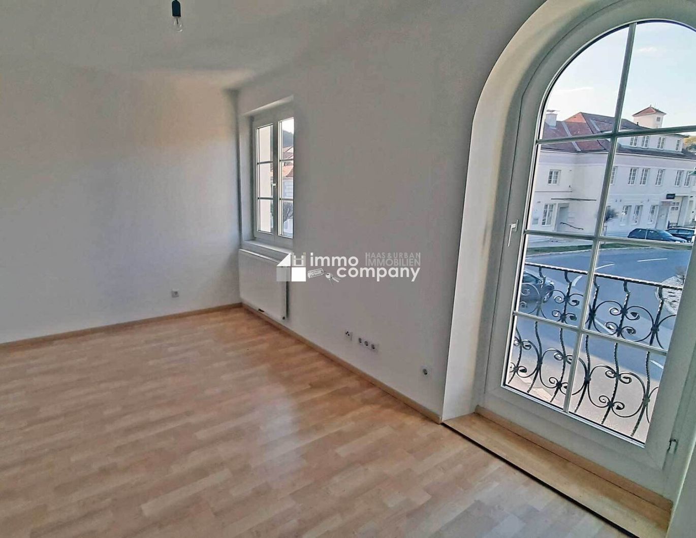 Provisionsfrei für den Mieter! ---- Spitzen Single-Wohnung mit super Sonnen-Terrasse