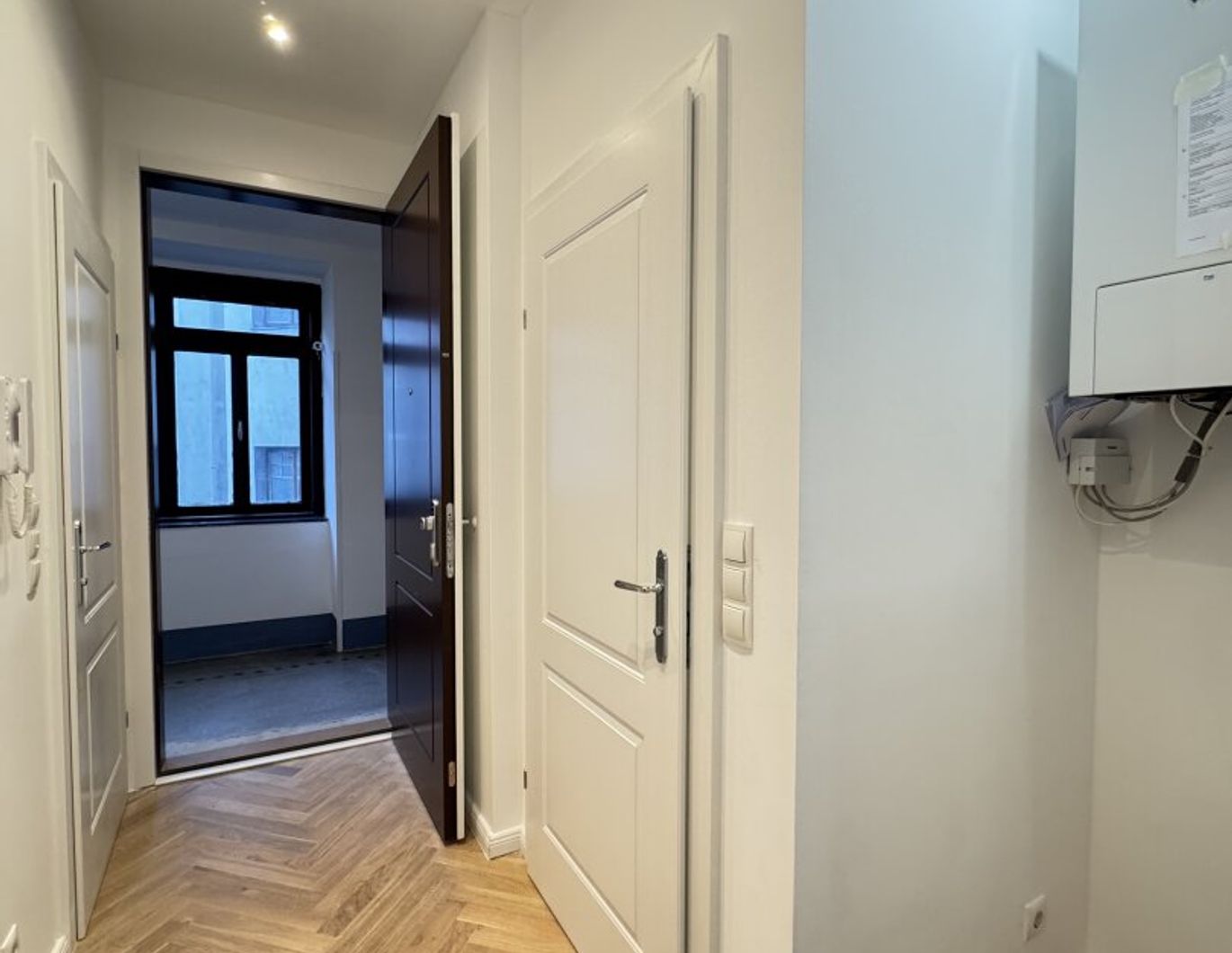 Erstbezug mit Altbauflair: Perfekte 3-Zimmer-Wohnung in Ruhelage