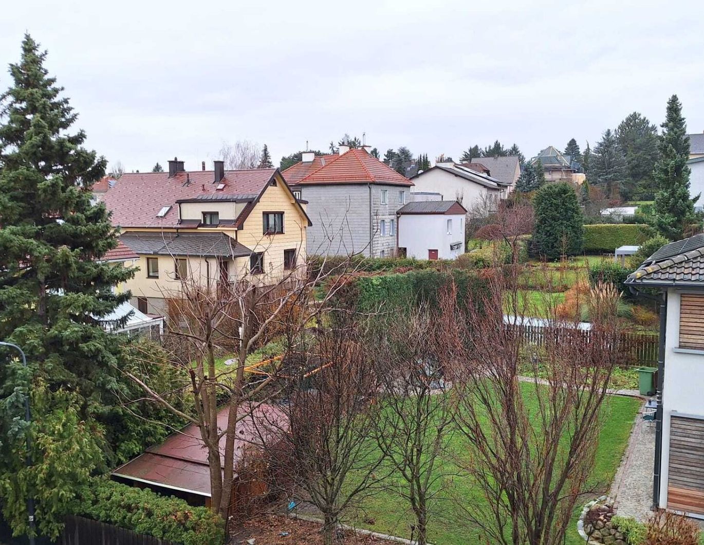 Grenzgasse: - Räumlich gut angelegte Loggiawohnung in beliebter Wohngegend - gute Infrastruktur und Verkehrsanbindung