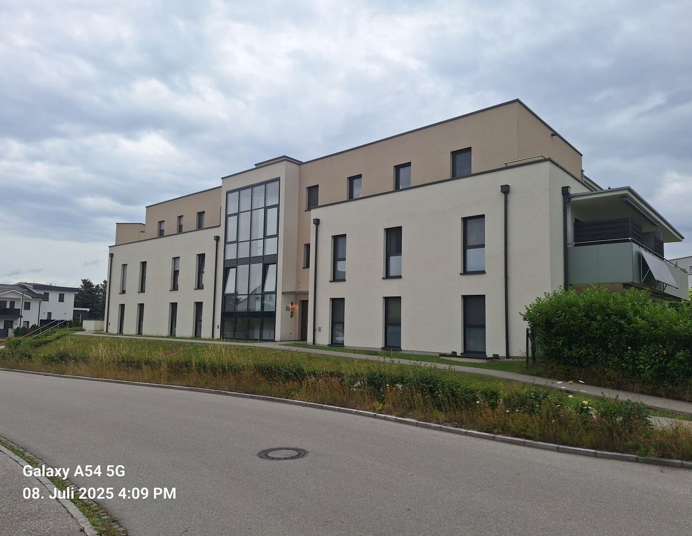 Familienwohnung mit 2 Ki-Zimmer