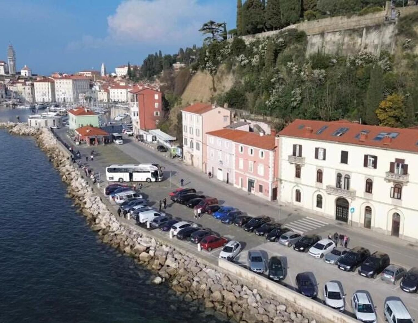 Kaufen Sie sich Ihre Ferienwohnung in Piran in der ersten Meereslinie!