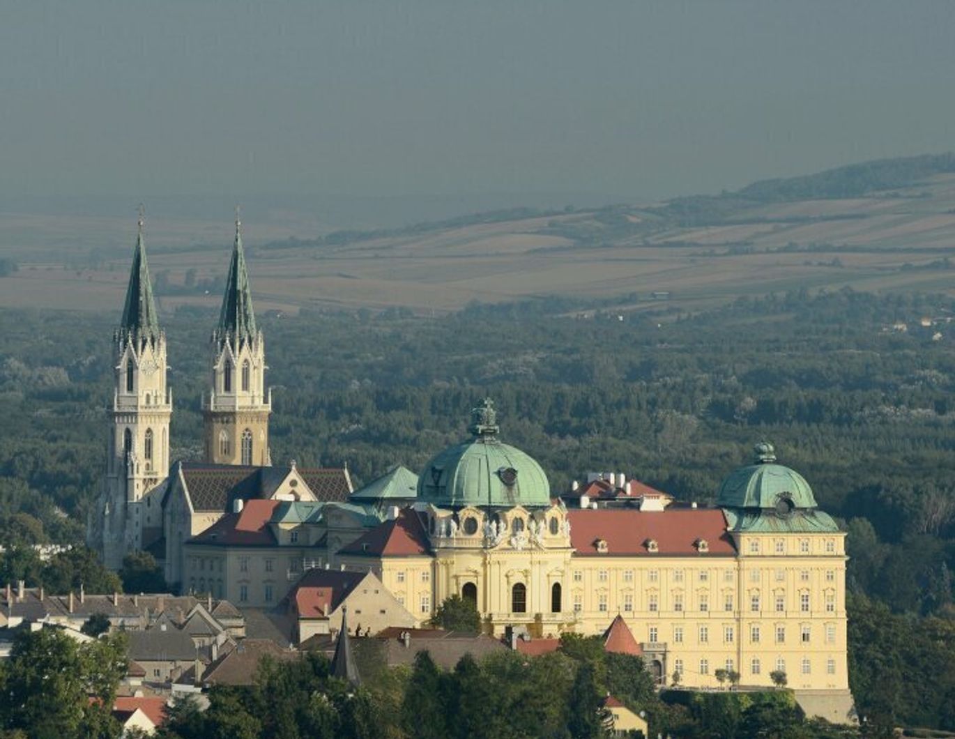 3 Zimmer-Wohnung mit Garten in den grünen Innenhof
