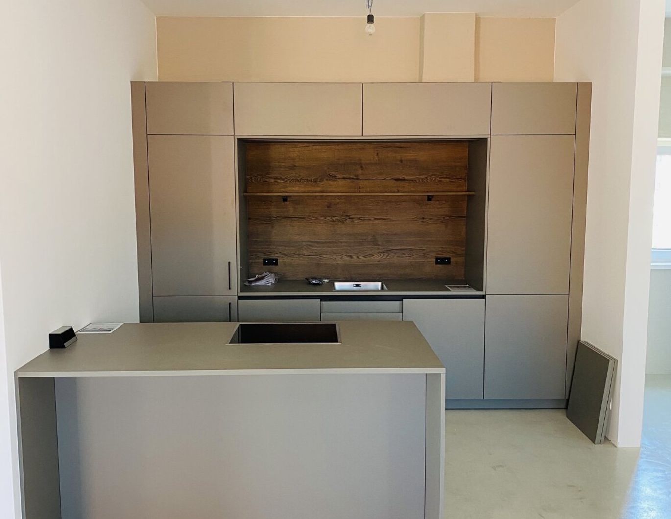 HOCHWERTIGE 2-Zimmer-Wohnung mit Balkon und Garage in Leibnitz - Ihr neues Zuhause wartet!