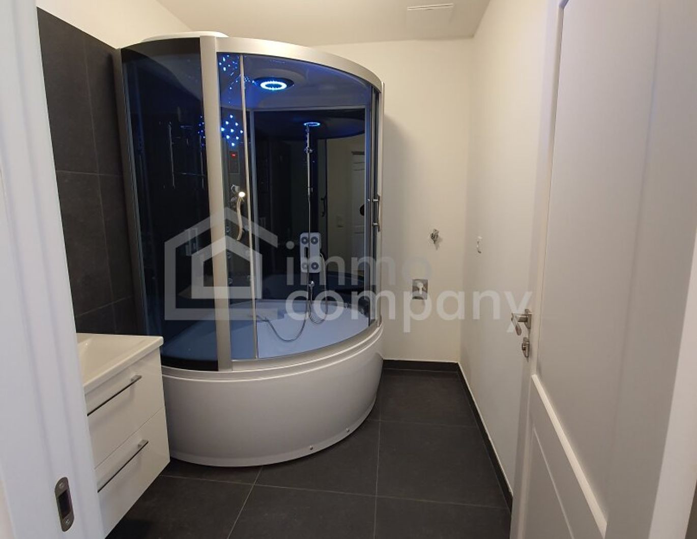 MODERN, URBAN, HELL - Ihr neues Zuhause mit mehr Licht, mehr Raum, mehr Ambiente