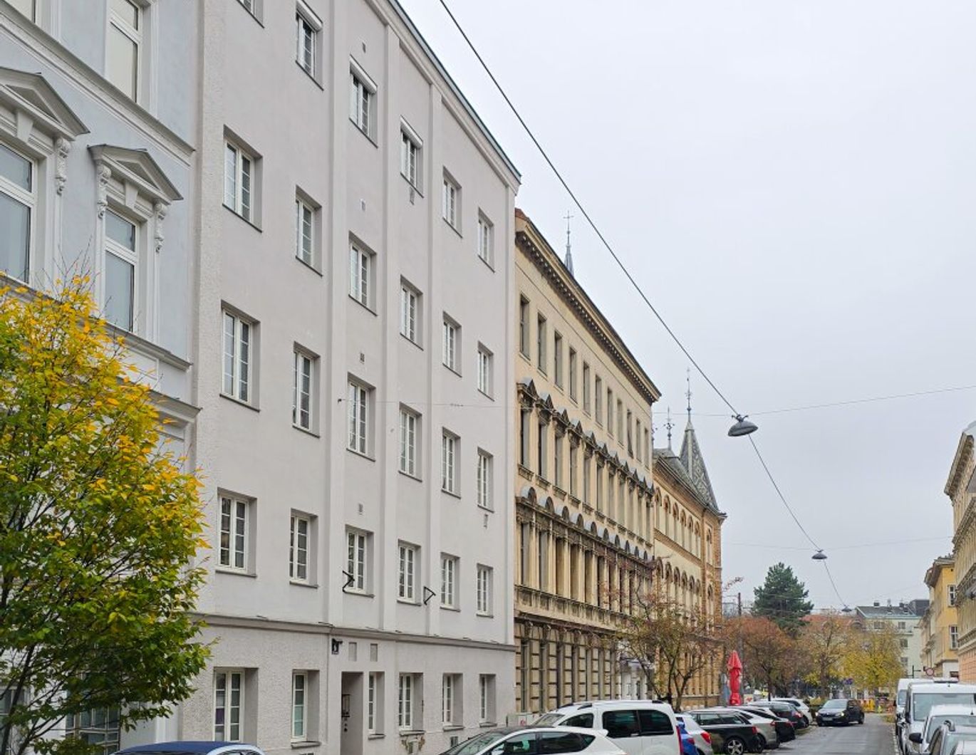 LEER I sanierungsbedürftig I 1,5 Zimmer + separate Küche I Rückertgasse 6