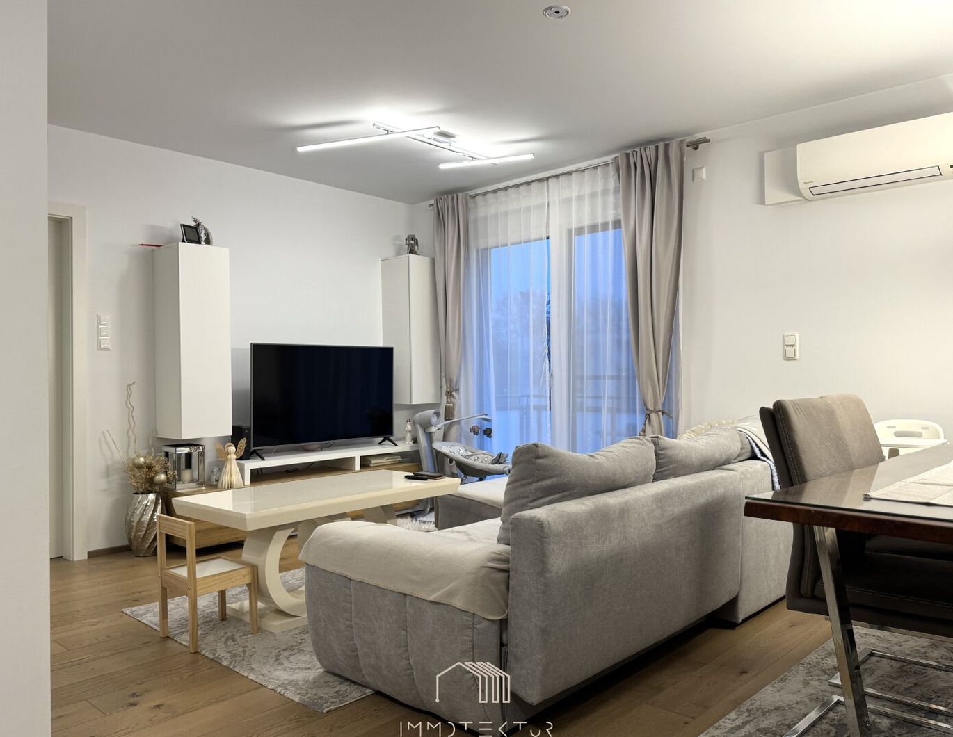 WESTBALKON : Moderne 3-Zimmer-Wohnung mit Tiefgarage in Wetzelsdorf